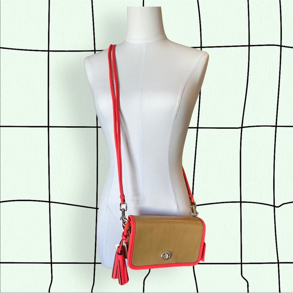 Coach Archive Crossbody - Picture 2 of 9